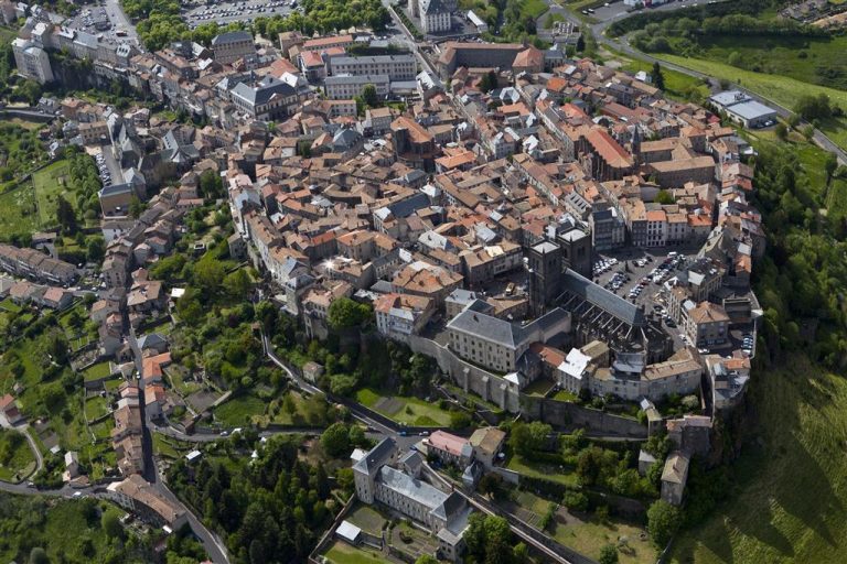 Saint Flour Dans Le Cantal Guide Complet Pour Visiter La Cit Saint Flour Dans Le Cantal Guide Complet Pour Visiter La Cit
